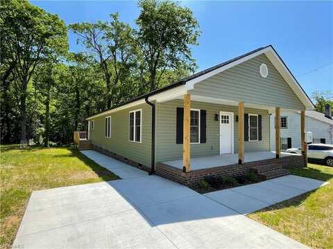 319 E 3Rd Ave Extension, Lexington, NC 27292