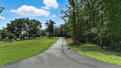 156 Sailors Rest Drive, Lexington, NC 27292