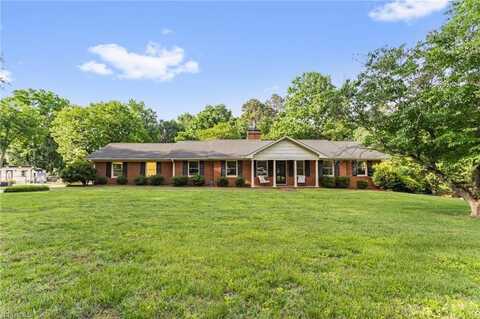 820 Woodcrest Drive, Winston Salem, NC 27104