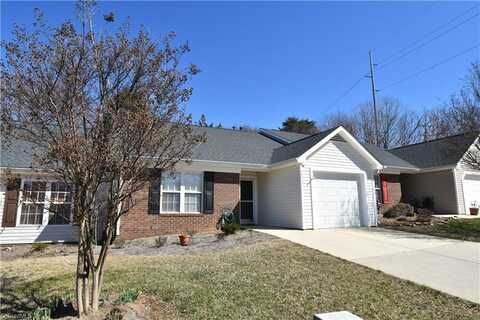 4473 Fair Oaks Lane, High Point, NC 27265