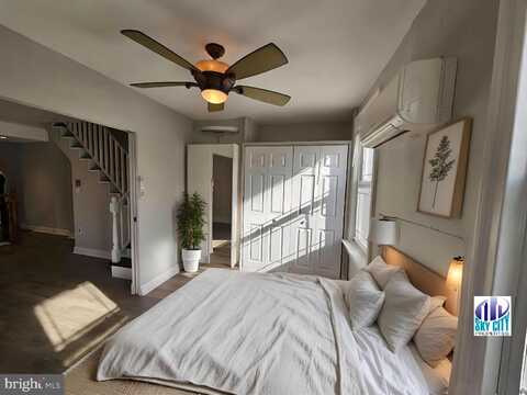 1101 E PALMER STREET, PHILADELPHIA, PA 19125