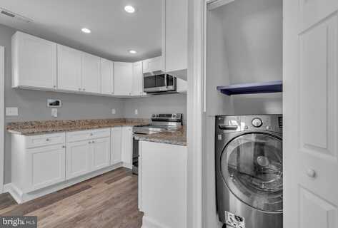 8114 LONGPOINT ROAD, DUNDALK, MD 21222