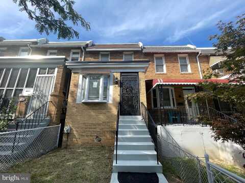 218 BRYANT STREET NE, WASHINGTON, DC 20002