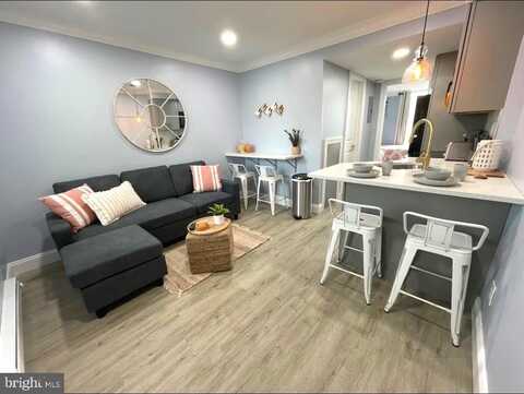 225 E WILDWOOD AVENUE, WILDWOOD, NJ 08260