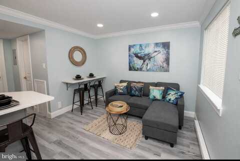 225 E WILDWOOD AVENUE, WILDWOOD, NJ 08260