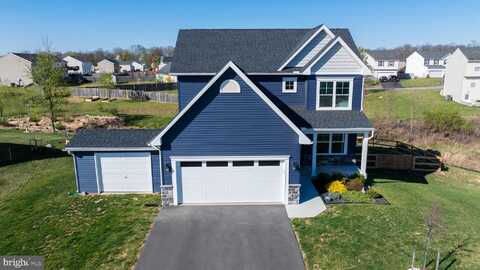 637 BARREL RACE ROAD, MARTINSBURG, WV 25404
