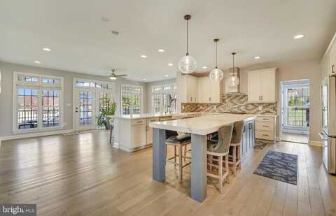 8938 SAHALEE COURT, PASADENA, MD 21122