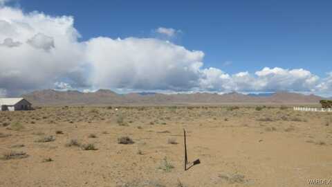 9837 N Whipple Drive, Kingman, AZ 86401