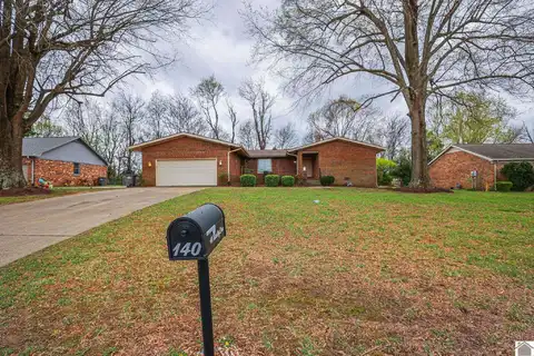 140 Timothy Dr, Paducah, KY 42003