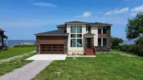 371 Narrow Shore Road, Aydlett, NC 27916