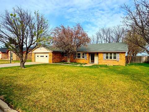 1913 Texas Street, Perryton, TX 79070