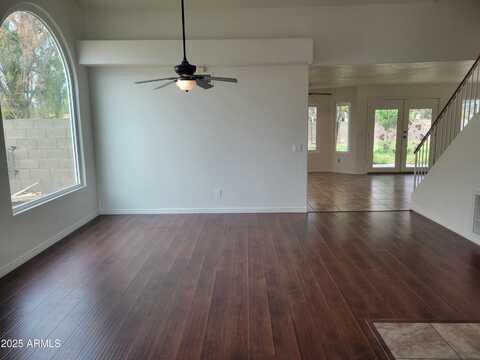 261 S COMANCHE Drive, Chandler, AZ 85224