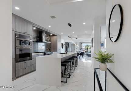 7157 E RANCHO VISTA Drive, Scottsdale, AZ 85251