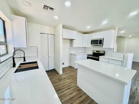 42418 W SUNLAND Drive, Maricopa, AZ 85138