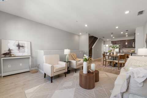 678 Barcelona Loop, Milpitas, CA 95035