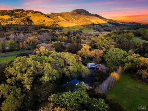 4820 Bennett Valley Road, Santa Rosa, CA 95404