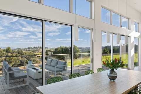 505 Dusty Lane, Sebastopol, CA 95472