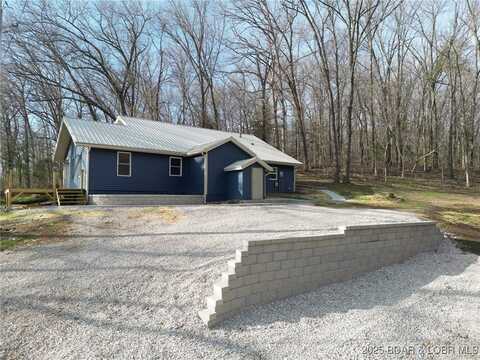 24643 TT Highway, Versailles, MO 65084