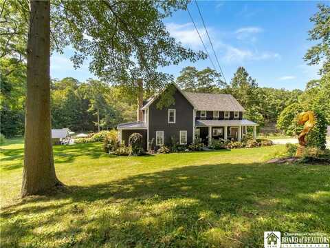 20 N Water Street, Westfield, NY 14787