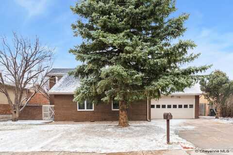 7108 VOLAR DR, Cheyenne, WY 82009