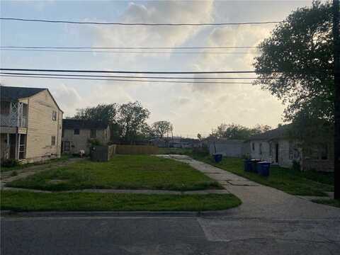 1725 15th Street, Corpus Christi, TX 78404