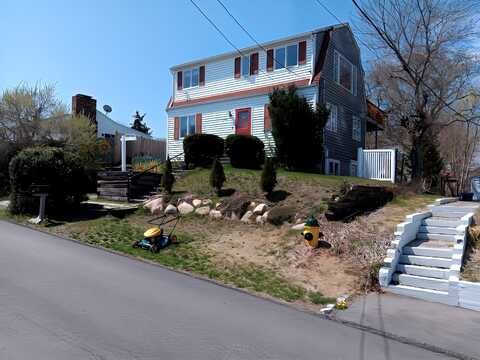 59 Hilltop Avenue, Plymouth, MA 02360