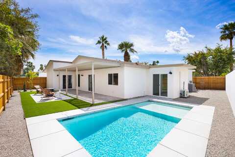 812 Arroyo Vista Drive, Palm Springs, CA 92264