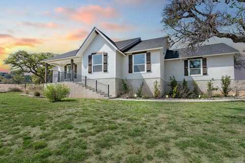 31 Soaring Eagles Dr., Fredericksburg, TX 78624