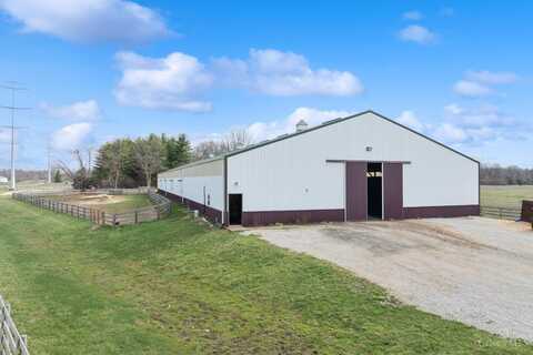 1679 Sutts Trail, Spring Valley Twp, OH 45385