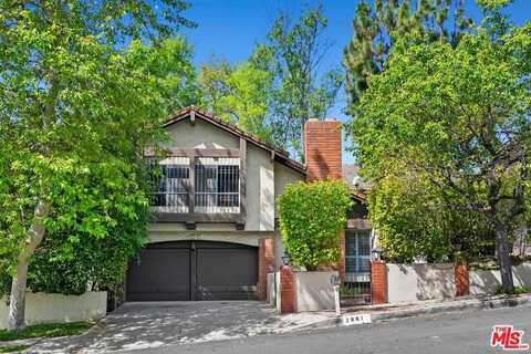 2881 Woodwardia Dr, Los Angeles, CA 90077