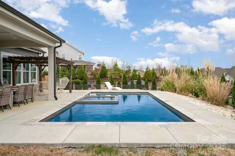 2332 Paddlers Cove Drive, Lake Wylie, SC 29710