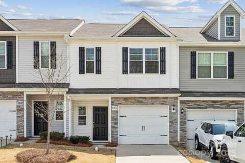 10036 Brittondale Lane, Charlotte, NC 28215