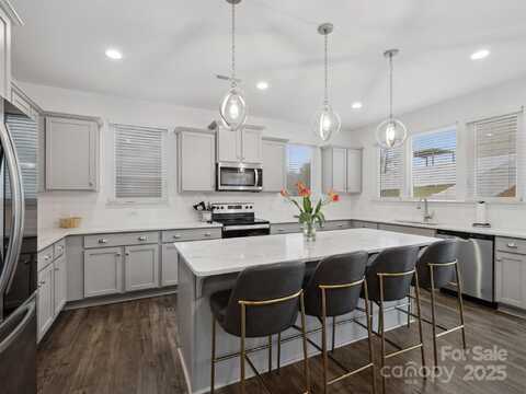 124 Benford Drive, Troutman, NC 28166
