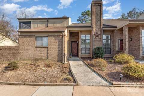 8033 Charter Oak Lane, Charlotte, NC 28226