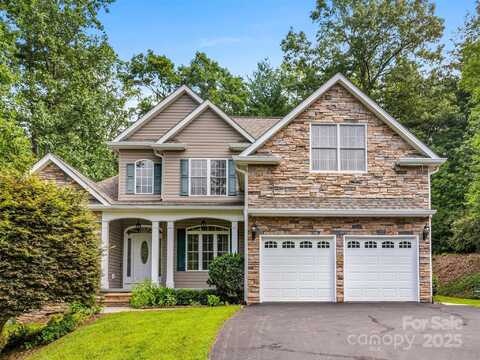 180 Kanuga Forest Drive, Hendersonville, NC 28739
