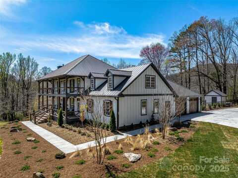 59 W Bradford Hill Road, Mills River, NC 28759