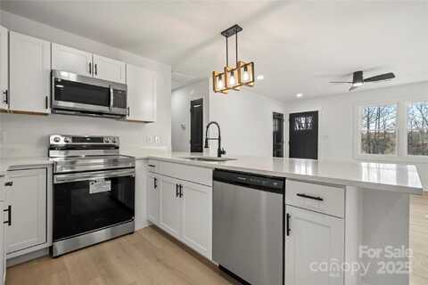 2120 Green Oak Drive, Shelby, NC 28152