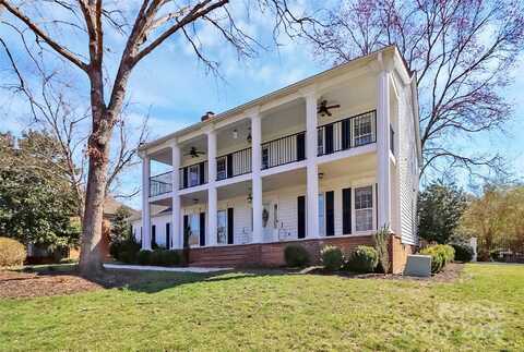8600 Peyton Randolph Drive, Charlotte, NC 28277