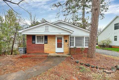 1436 Chippendale Road, Charlotte, NC 28205