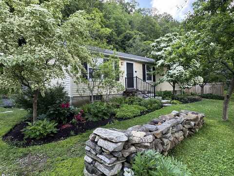 15 Echo Street, Salisbury, CT 06068