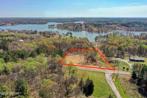 1700 Reedy Creek Road, Huntingdon, TN 38344