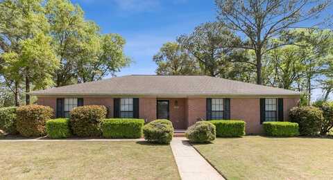 108 Prentice Ct., Dothan, AL 36305