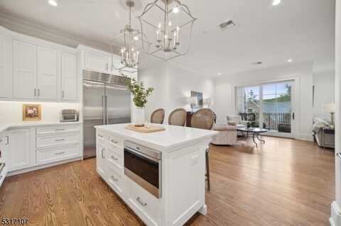 80 Claremont Rd, Bernardsville, NJ 07924