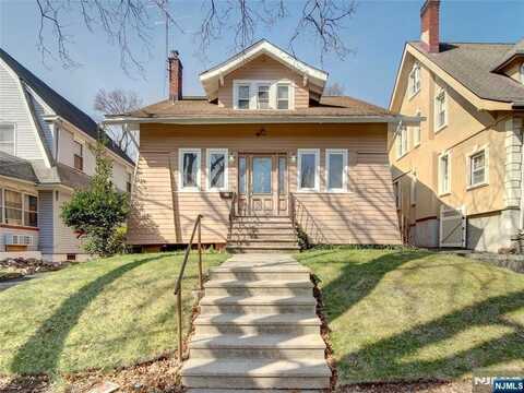 27 Colonial Terrace, East Orange, NJ 07017