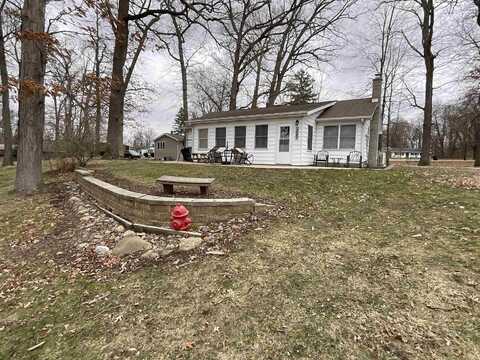 7785 N Old 27 Road, Fremont, IN 46737