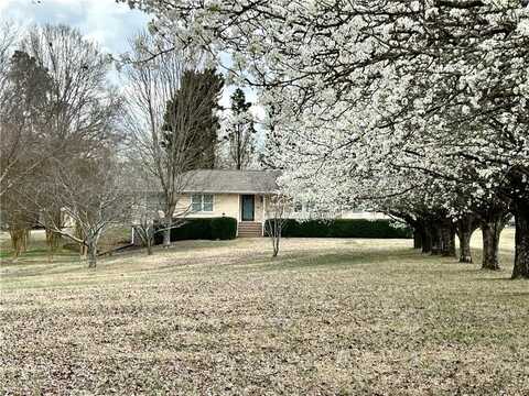 5791 Warren Farm Road SW, Powder Springs, GA 30127
