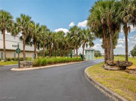 1520 Lindbergh Loop, Labelle, FL 33935