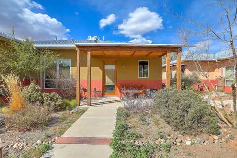 2302 RIO GRANDE Boulevard NW, Albuquerque, NM 87104