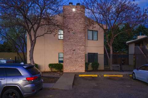 532 Tennessee Street NE, Albuquerque, NM 87108