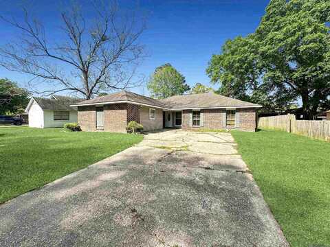 8907 Cedar Springs Ave, Denham Springs, LA 70726
